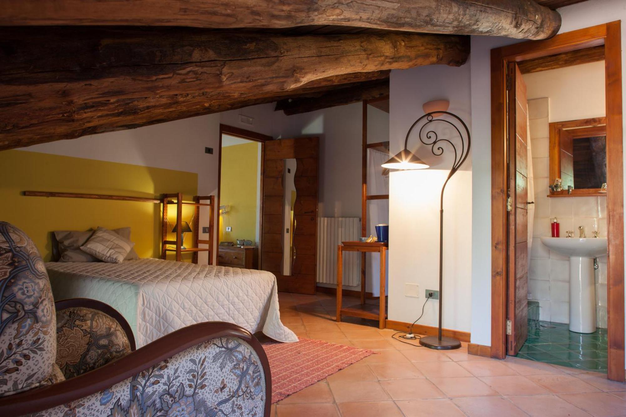 Agriturismo La Vecchia Quercia San Cipriano Picentino Luaran gambar